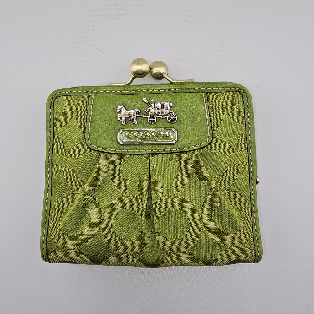VINTAGE- Coach Olive Green Women's Wallet